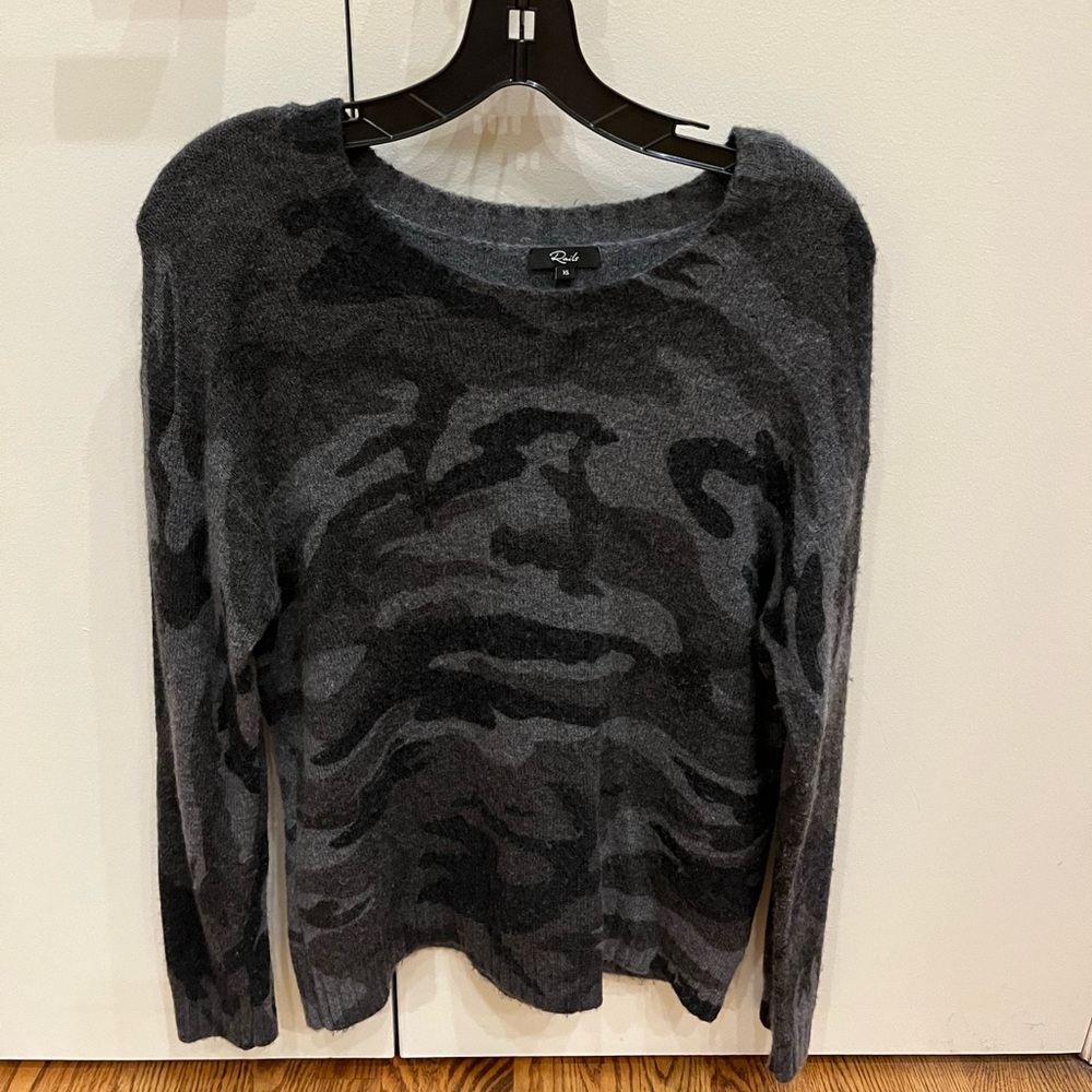 Rails XS Louis Charcoal Camo Sweater